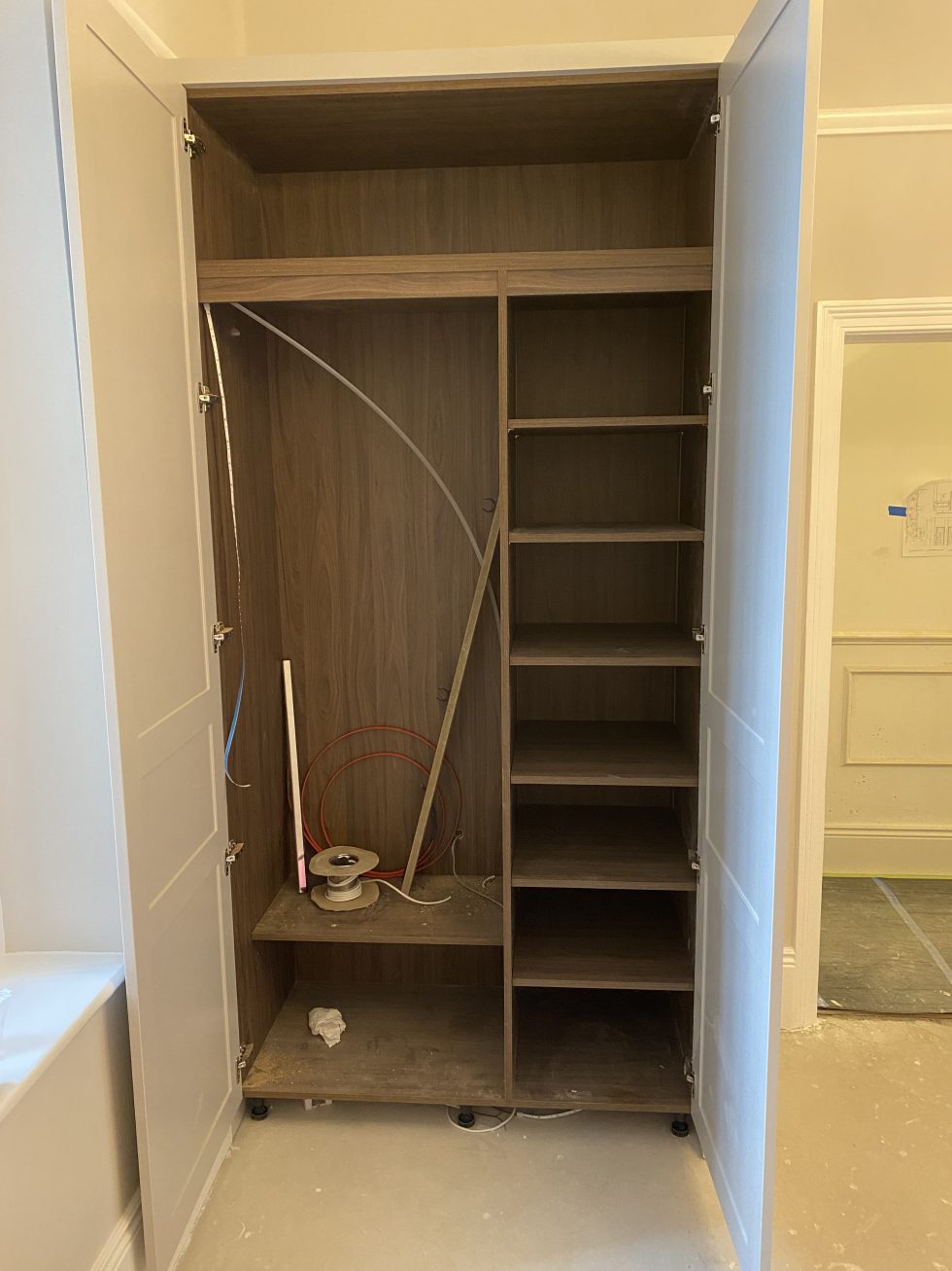 Bespoke furniture wardrobe - Bespoke way